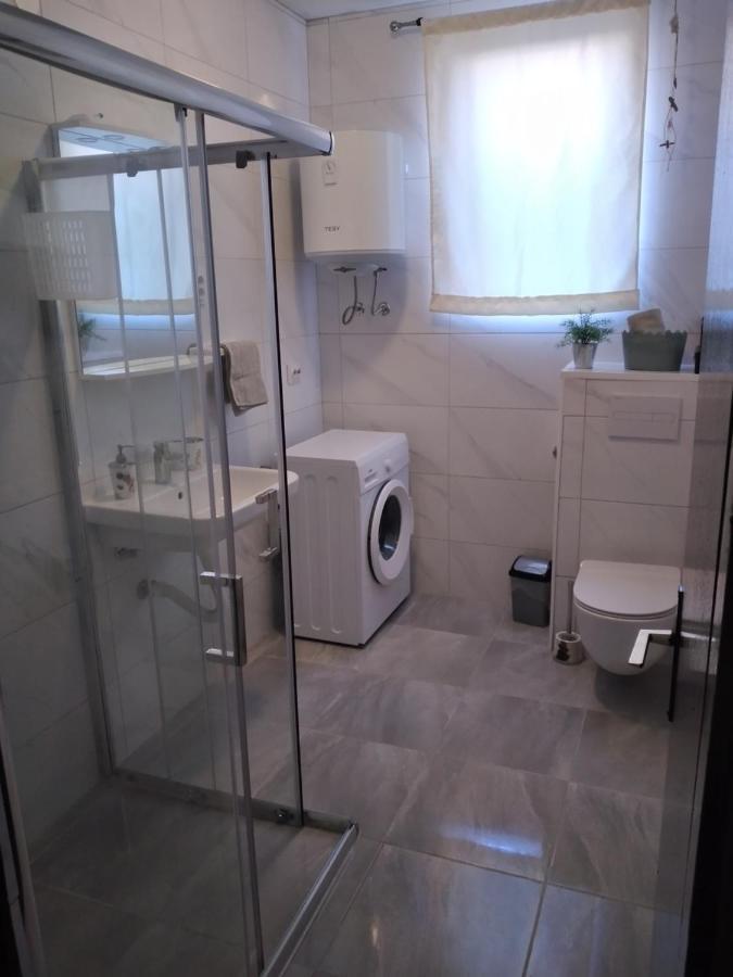 Pauli Apartment Kastela Bagian luar foto