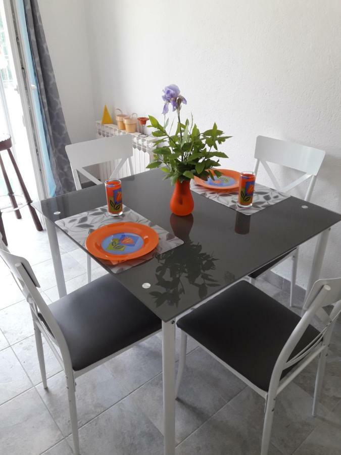 Pauli Apartment Kastela Bagian luar foto